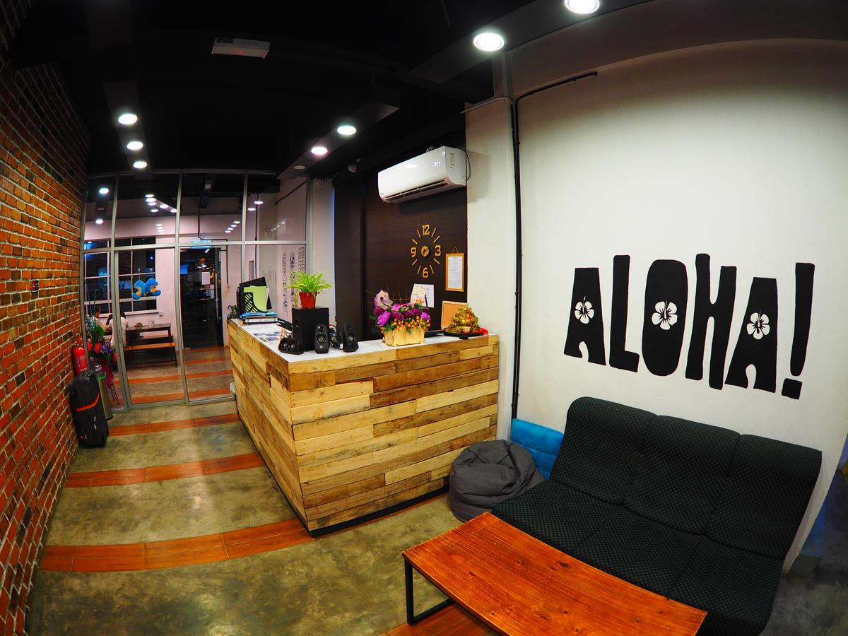 סמפורנה Aloha Capsule Hostel מראה חיצוני תמונה