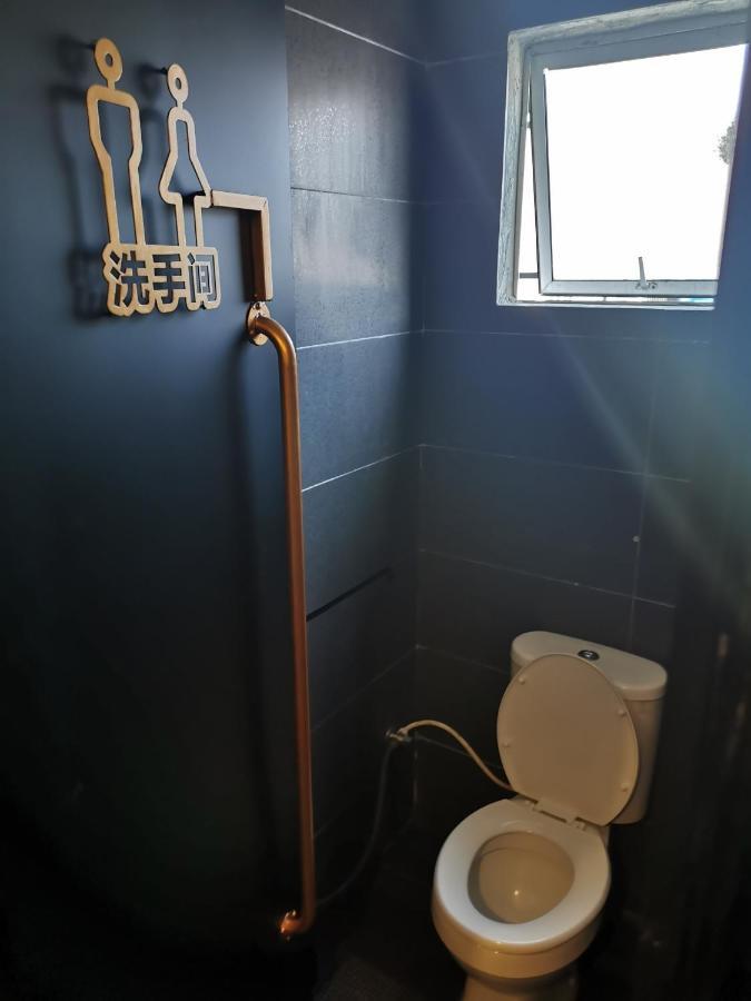 סמפורנה Aloha Capsule Hostel מראה חיצוני תמונה
